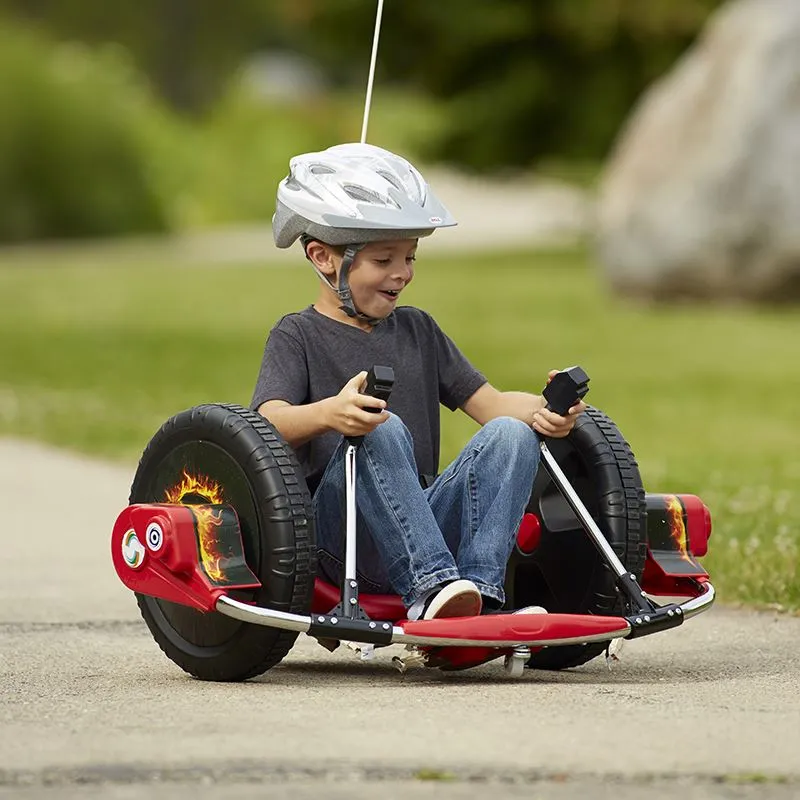 Elektriskās sacīkšu automašīnas, bērnu dreifēšana