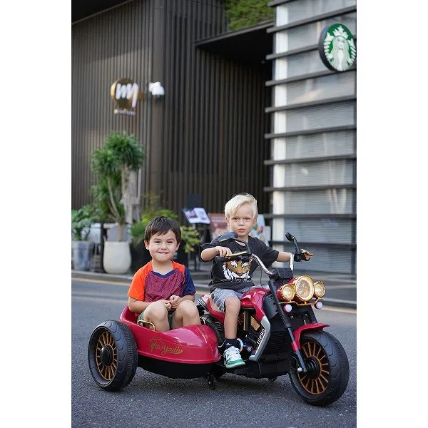 Trīs riteņu bērnu elektriskā rotaļu automašīna