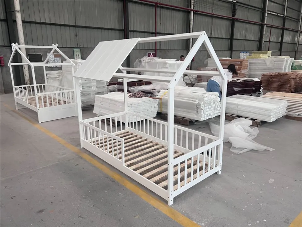 Bērnu grīdas gulta